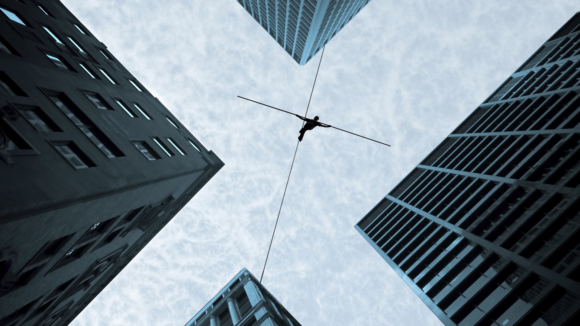 iCapital Market Pulse: Walking a Tightrope: Navigating the Near-Term Risks of an Otherwise Optimistic Market